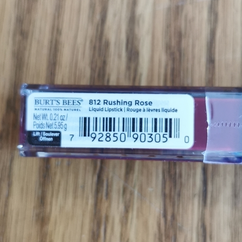 Burt's Bees Liquid Lipstick Rushing Rose - Picture 3 of 6